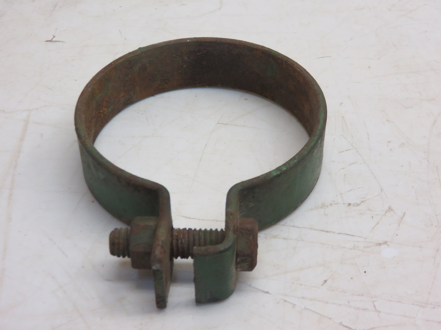 AR26930 John Deere Air Stack Clamp For 1020, 1120, 2030, 2630, 2040, 2240, 2640