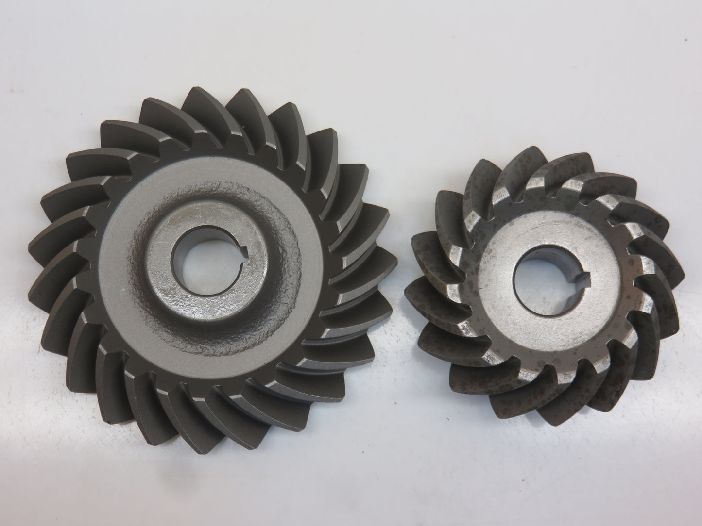 AH701R John Deere Fan And Governor Gear Set For H