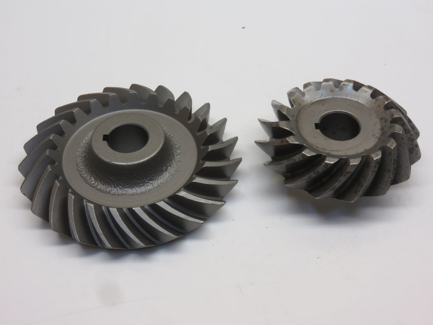AH701R John Deere Fan And Governor Gear Set For H