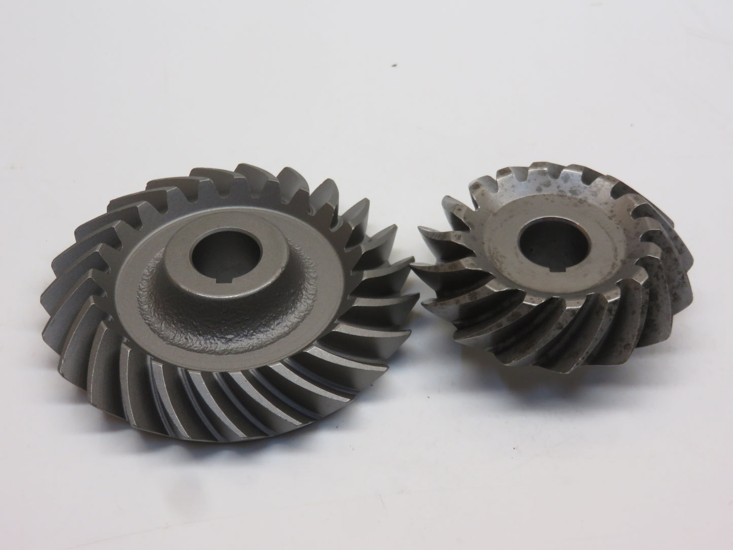 AH701R John Deere Fan And Governor Gear Set For H