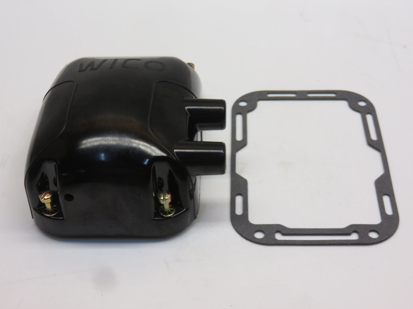 X5643 John Deere Wico X Magneto Cap For A, AR, AO, B, BR, BO, D, G, H, R