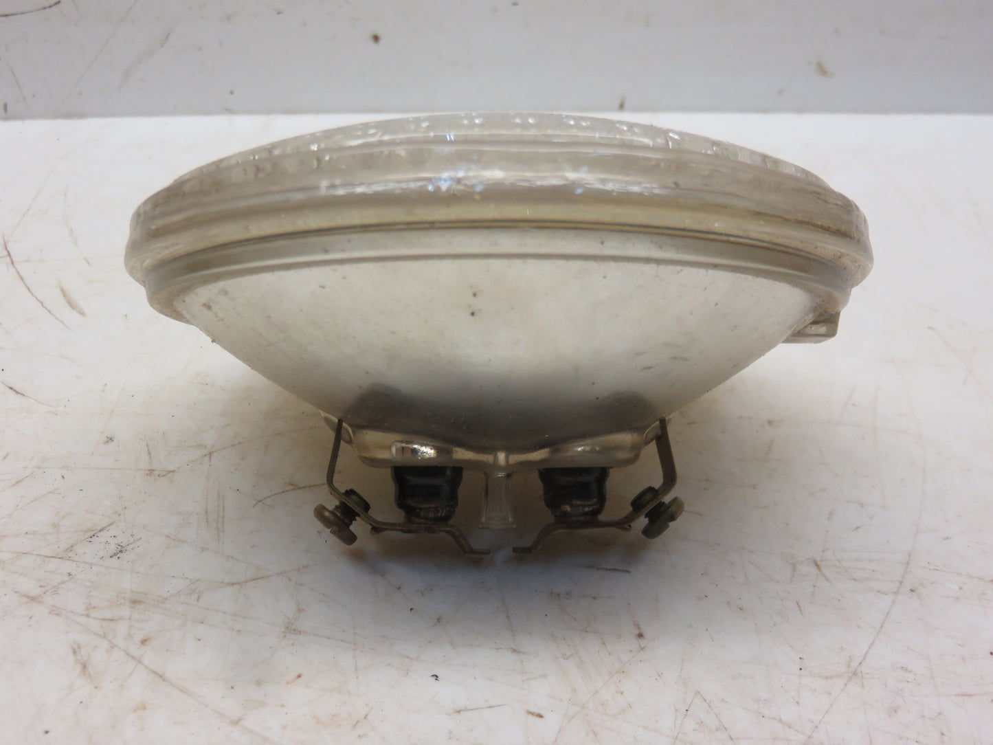 AR21060R John Deere NOS Sealed Beam Headlight For 730, 840