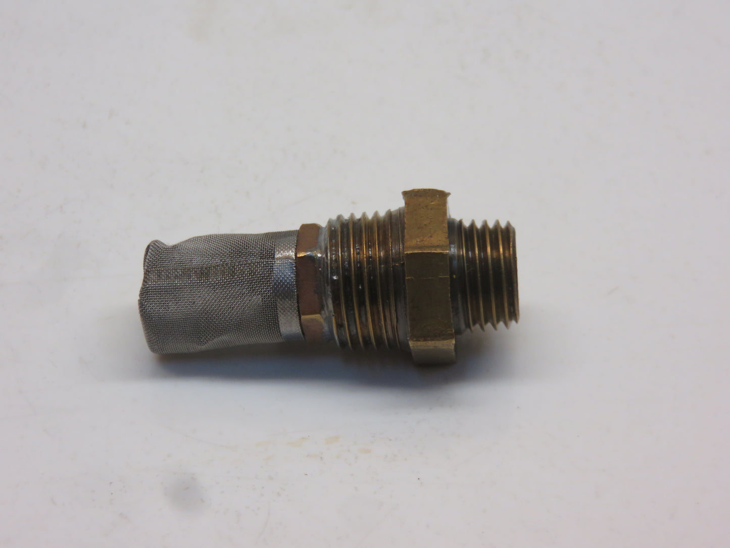 AD51R John Deere Gas Tank Fitting For D