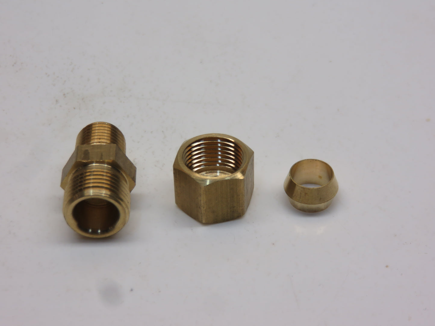 A258R John Deere Fuel And Oil Line Fitting For A, B, D, G, H, R, 50, 60, 70, 80