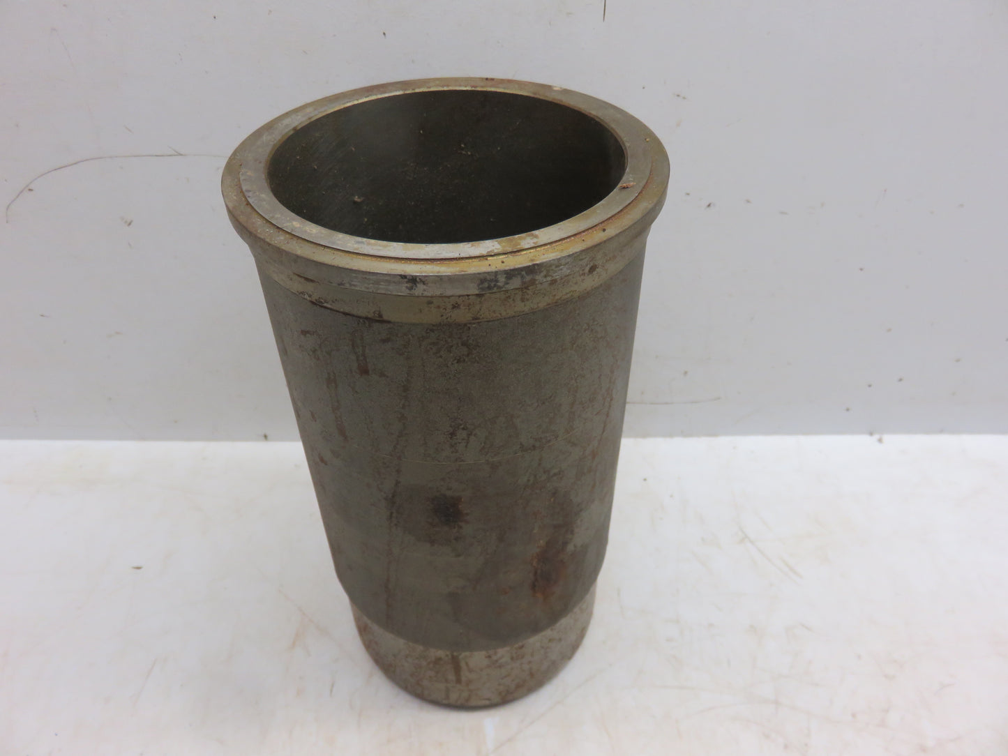 AR28192R John Deere NOS Piston Liner For 3010, 4010, 3020