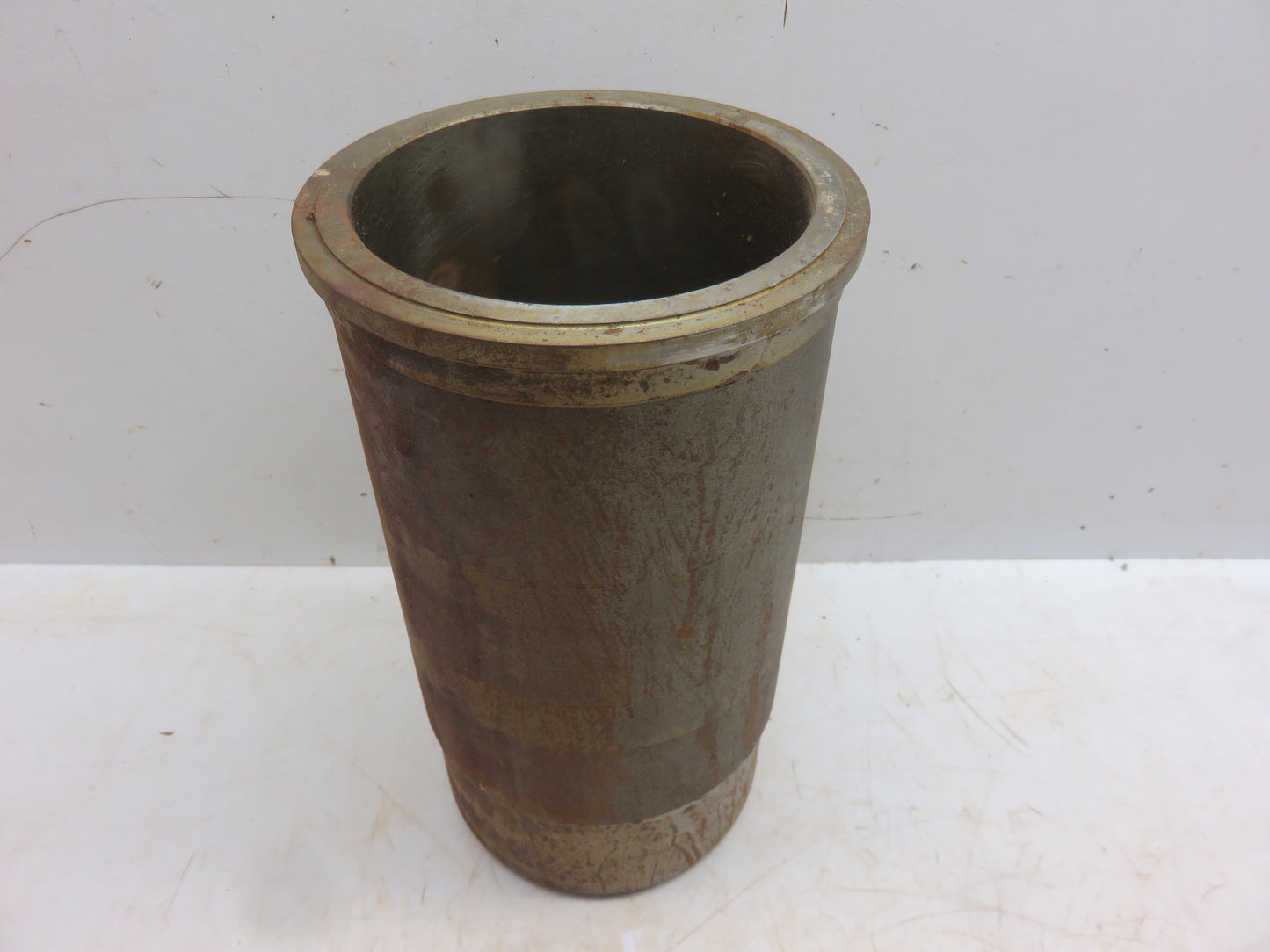 AR28192R John Deere NOS Piston Liner For 3010, 4010, 3020