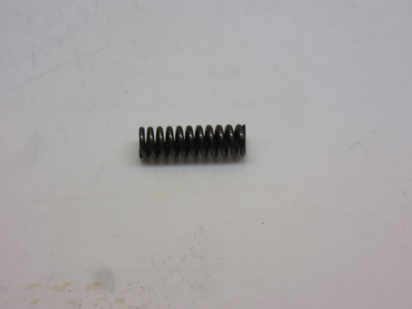 R59860 John Deere Synchronizer Shifter Spring For 2510, 3010, 4010, 5010, 2520, 3020, 4020