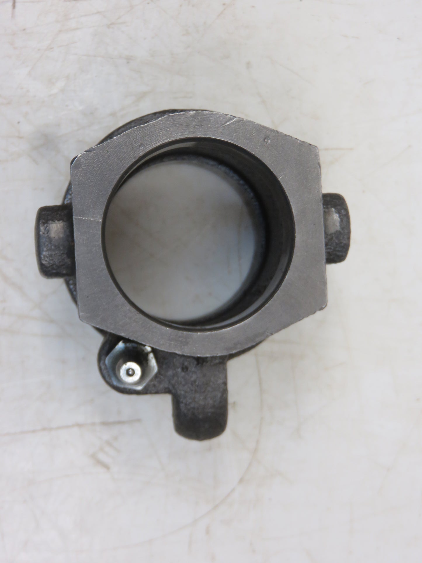 AT10247T, T10398T John Deere Clutch Throw Out Bearing Carrier For 420