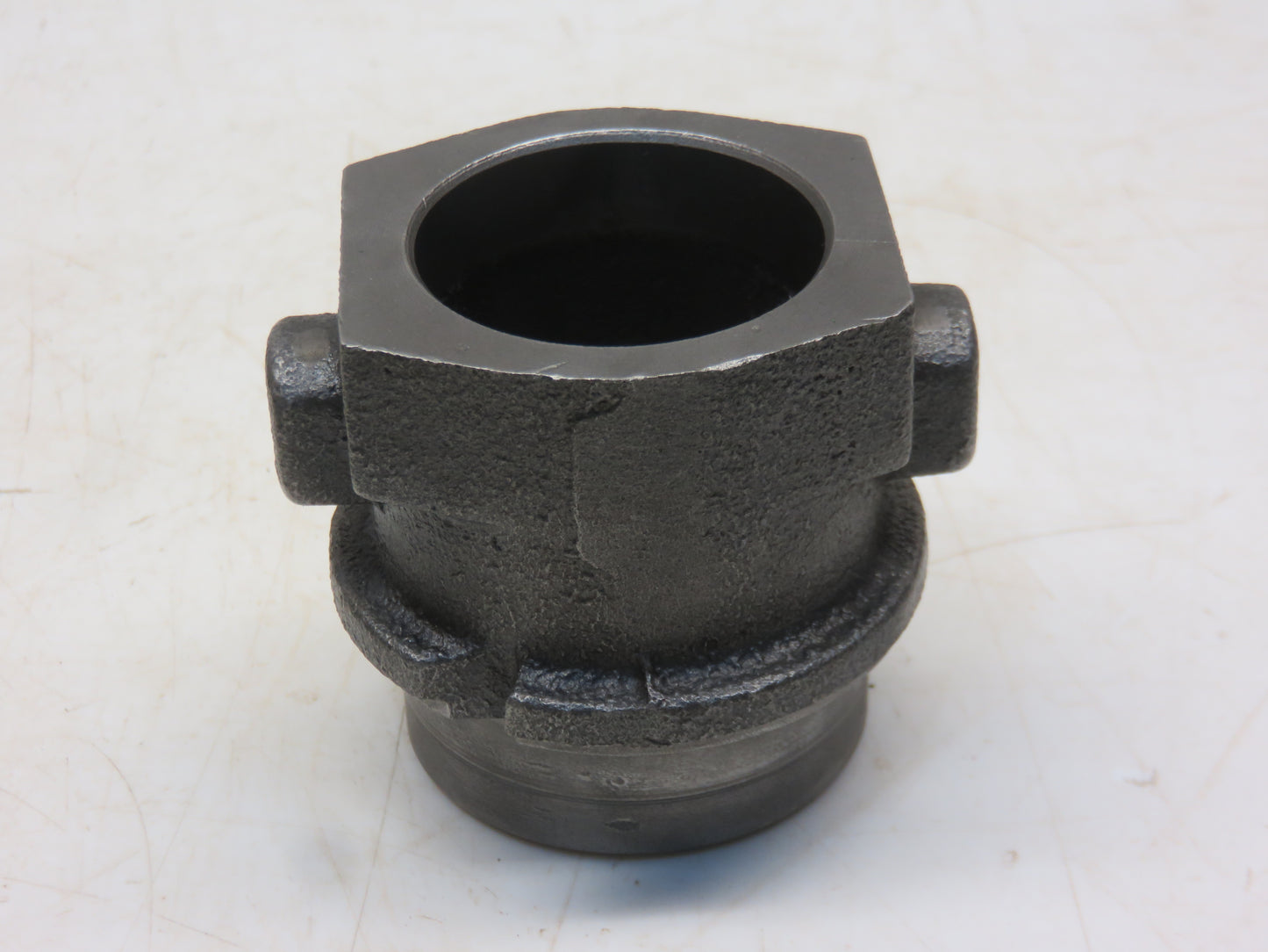 AT10247T, T10398T John Deere Clutch Throw Out Bearing Carrier For 420