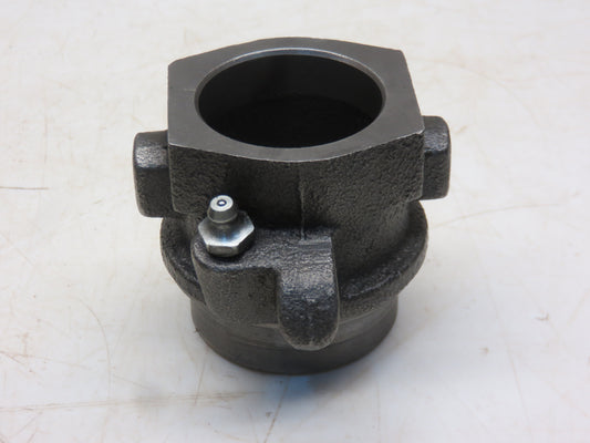 AT10247T, T10398T John Deere Clutch Throw Out Bearing Carrier For 420