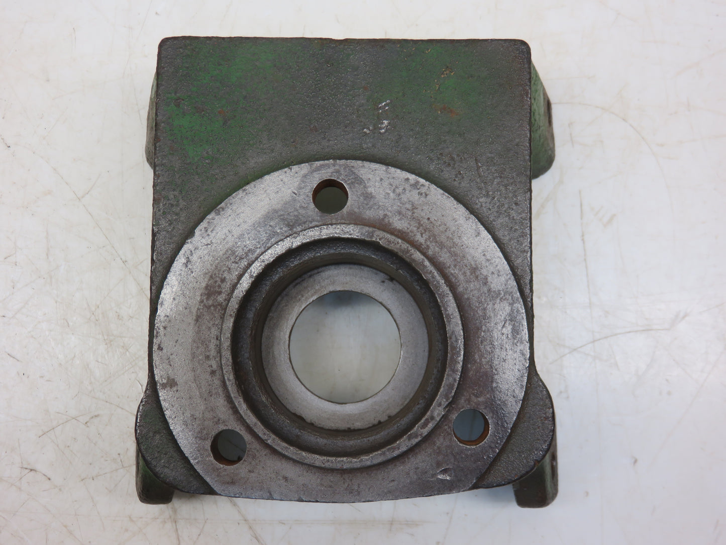 A2930R John Deere PTO Oil Seal Housing For A, B, G, 50, 60, 70