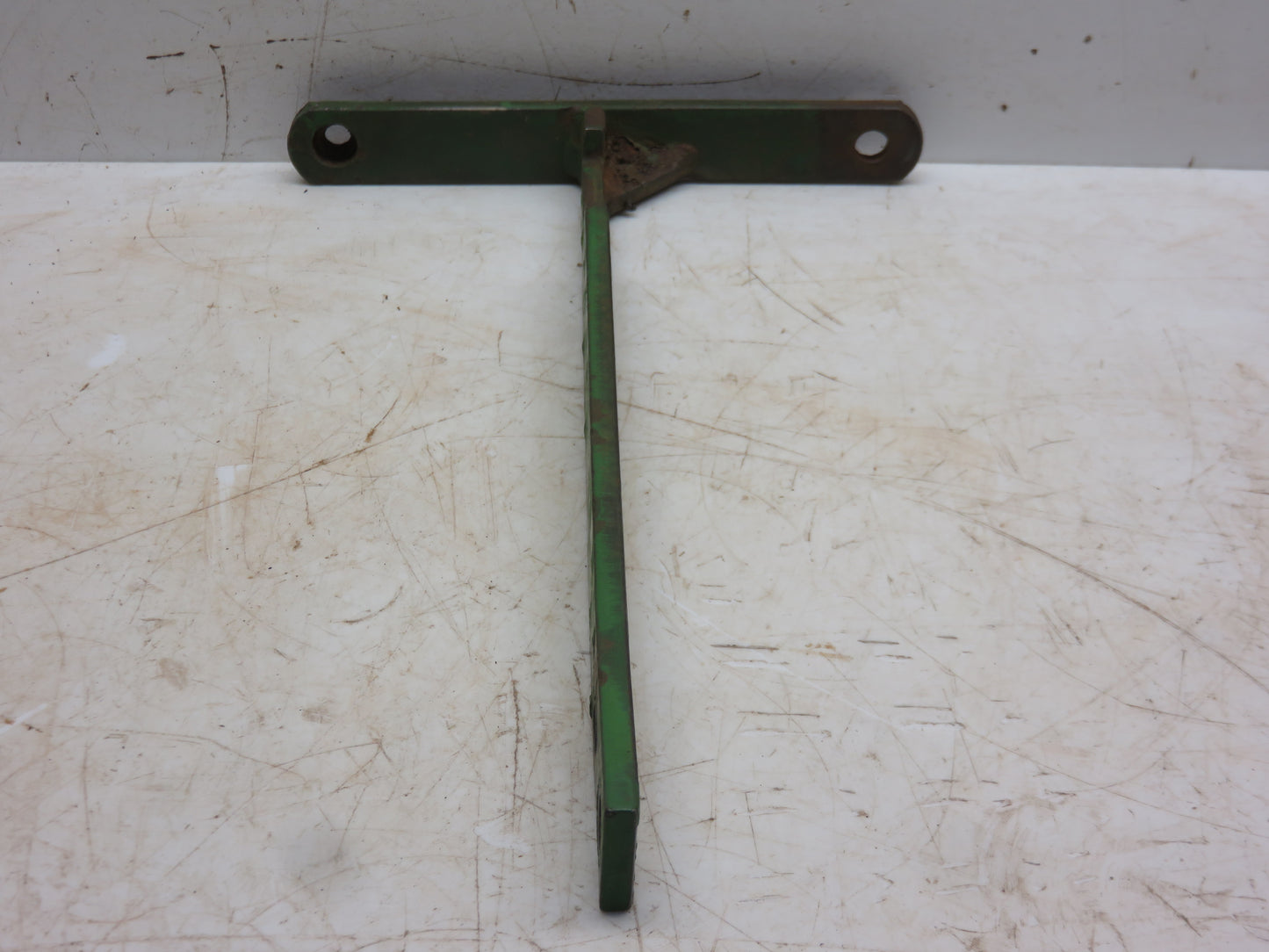 AT17582, AT12622 John Deere Control Lever Support Strap For 2010
