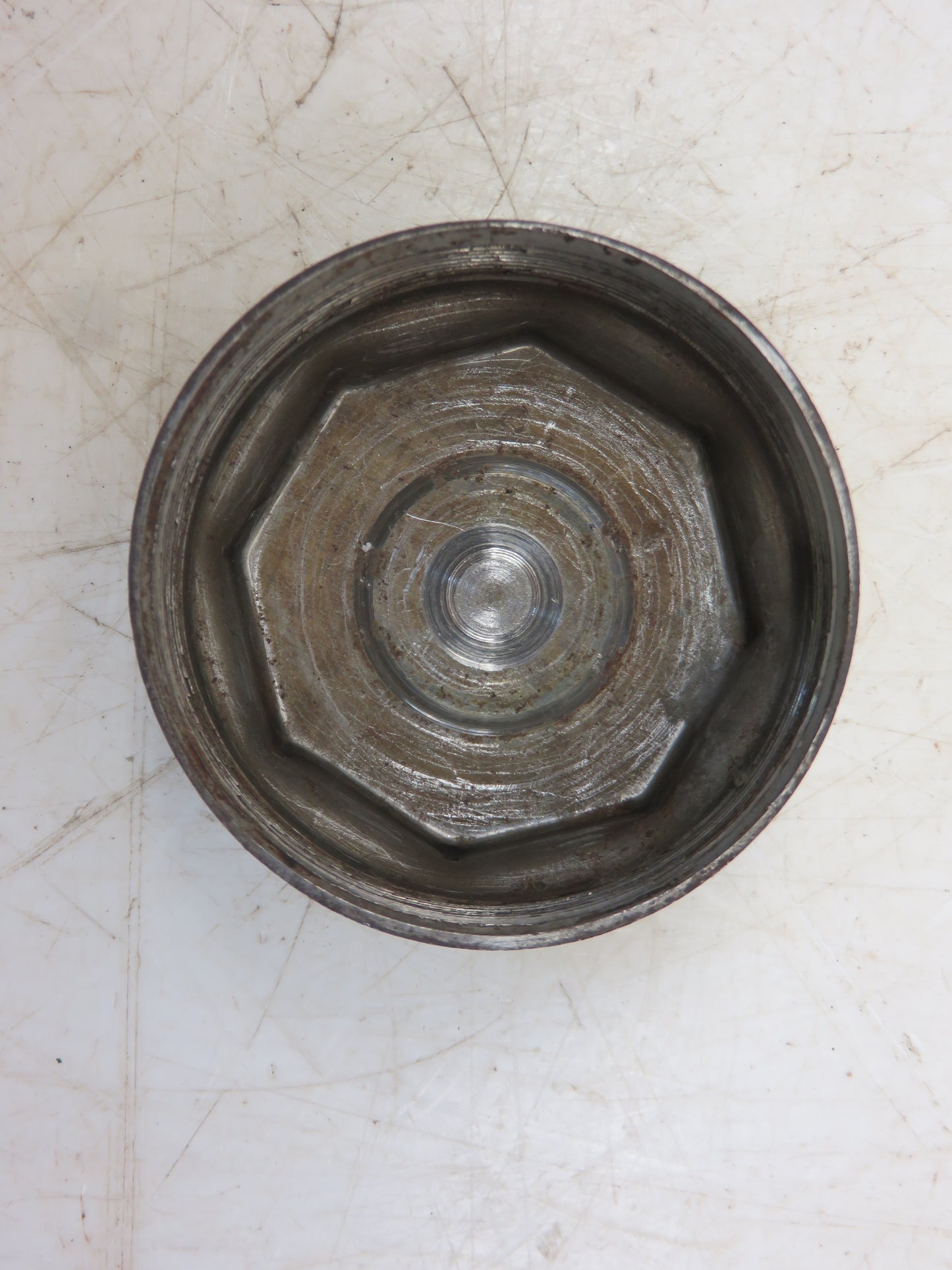 M825T John Deere Hub Cap For M, 40, 320, 420, 330, 430, 435, 2010