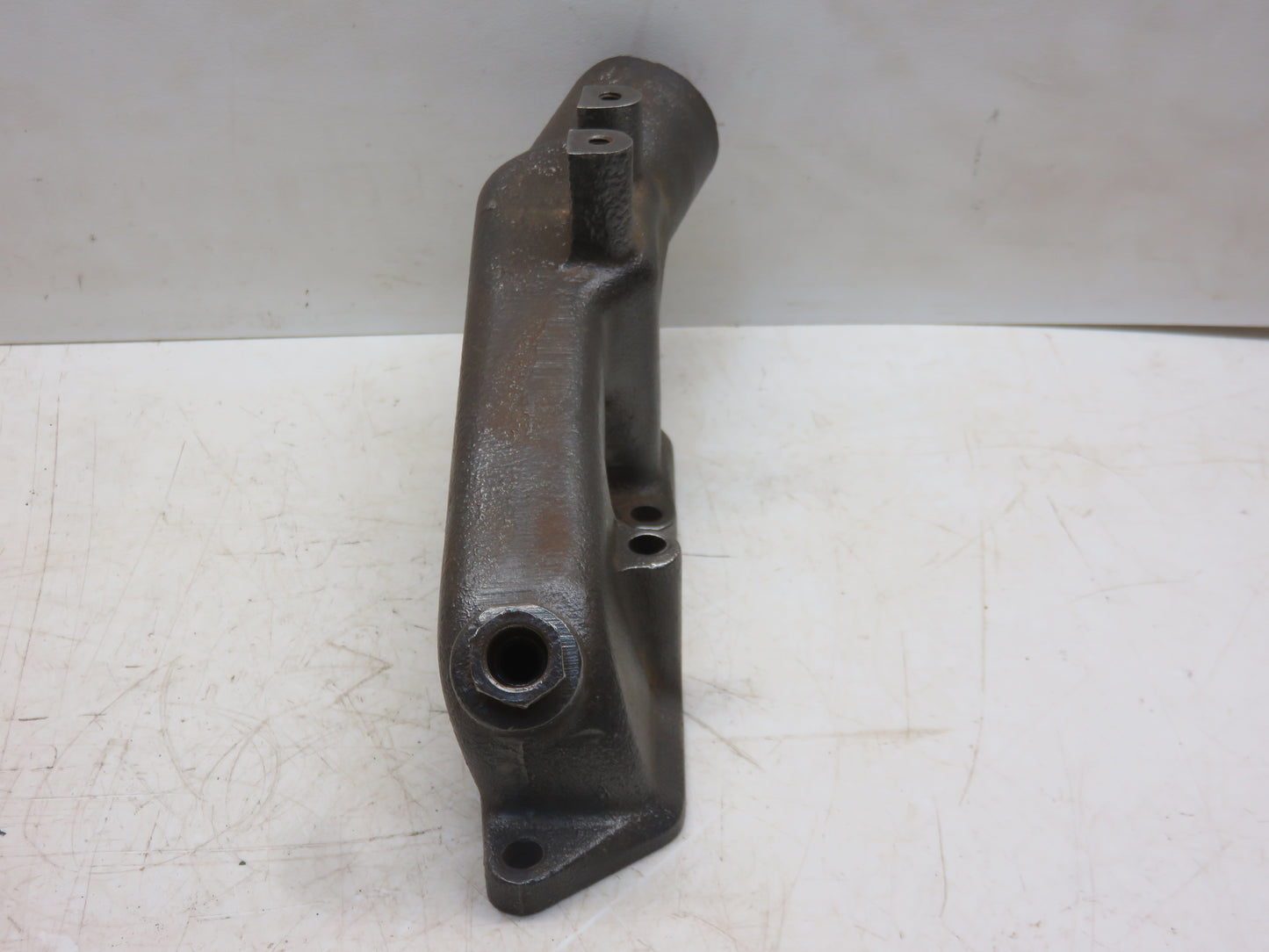M261T John Deere Upper Water Manifold For M, MI, MT