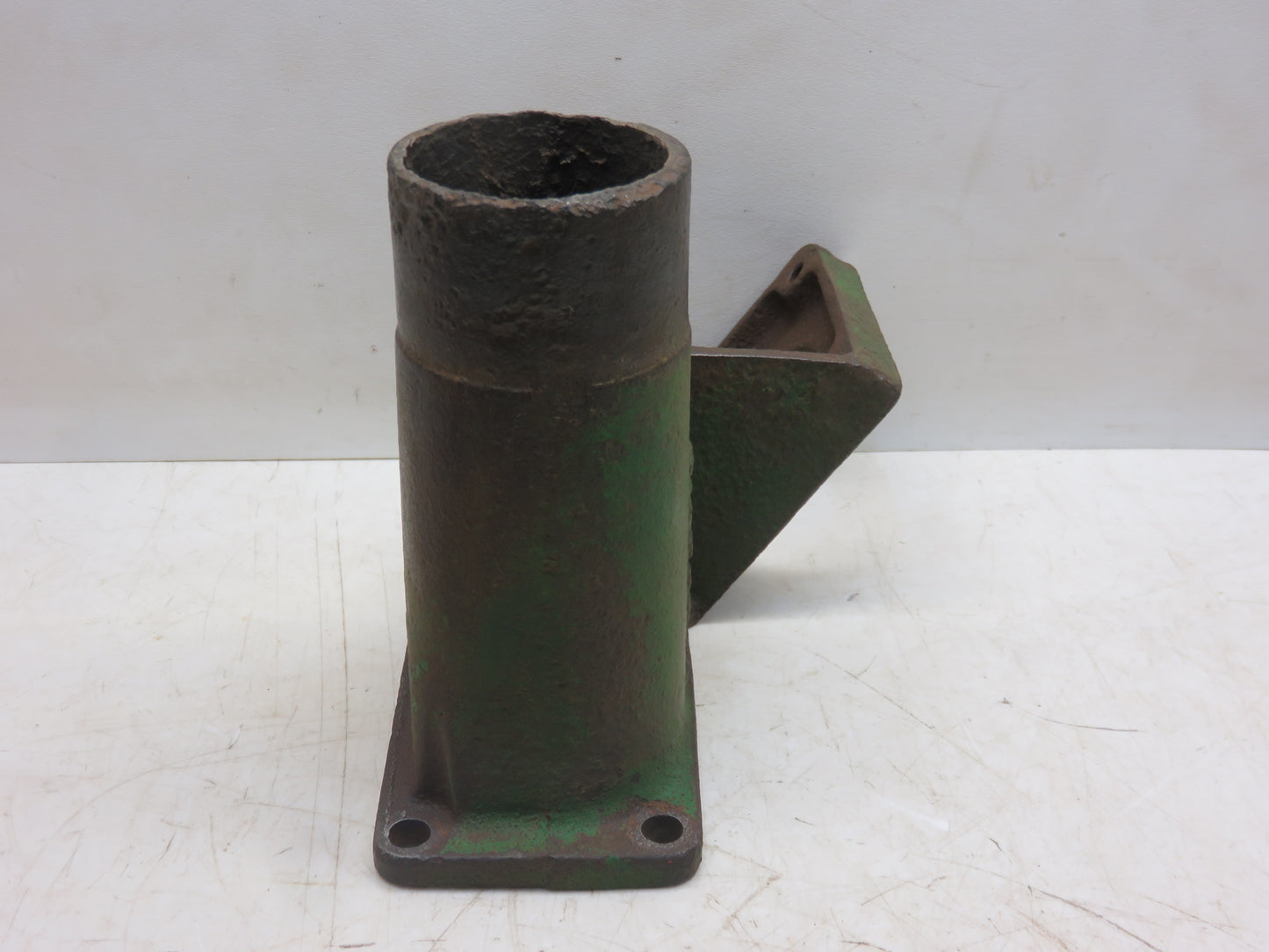 B1805R John Deere Radiator Water Inlet And Muffler Support For B