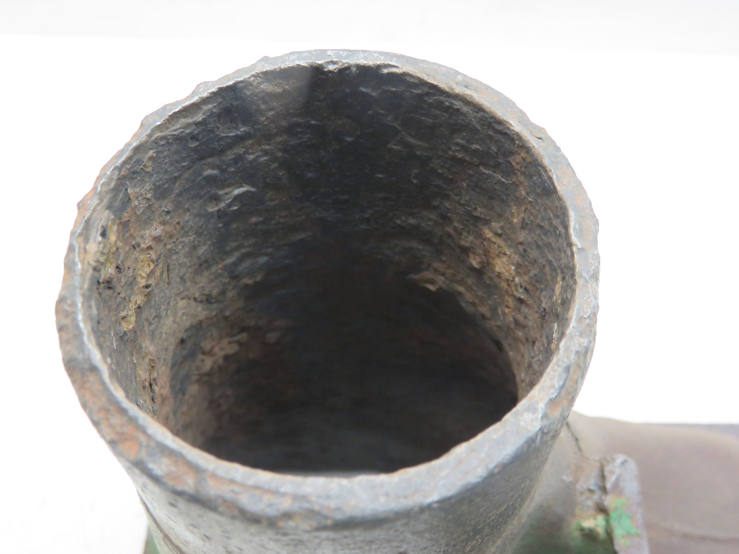 B1805R John Deere Radiator Water Inlet And Muffler Support For B