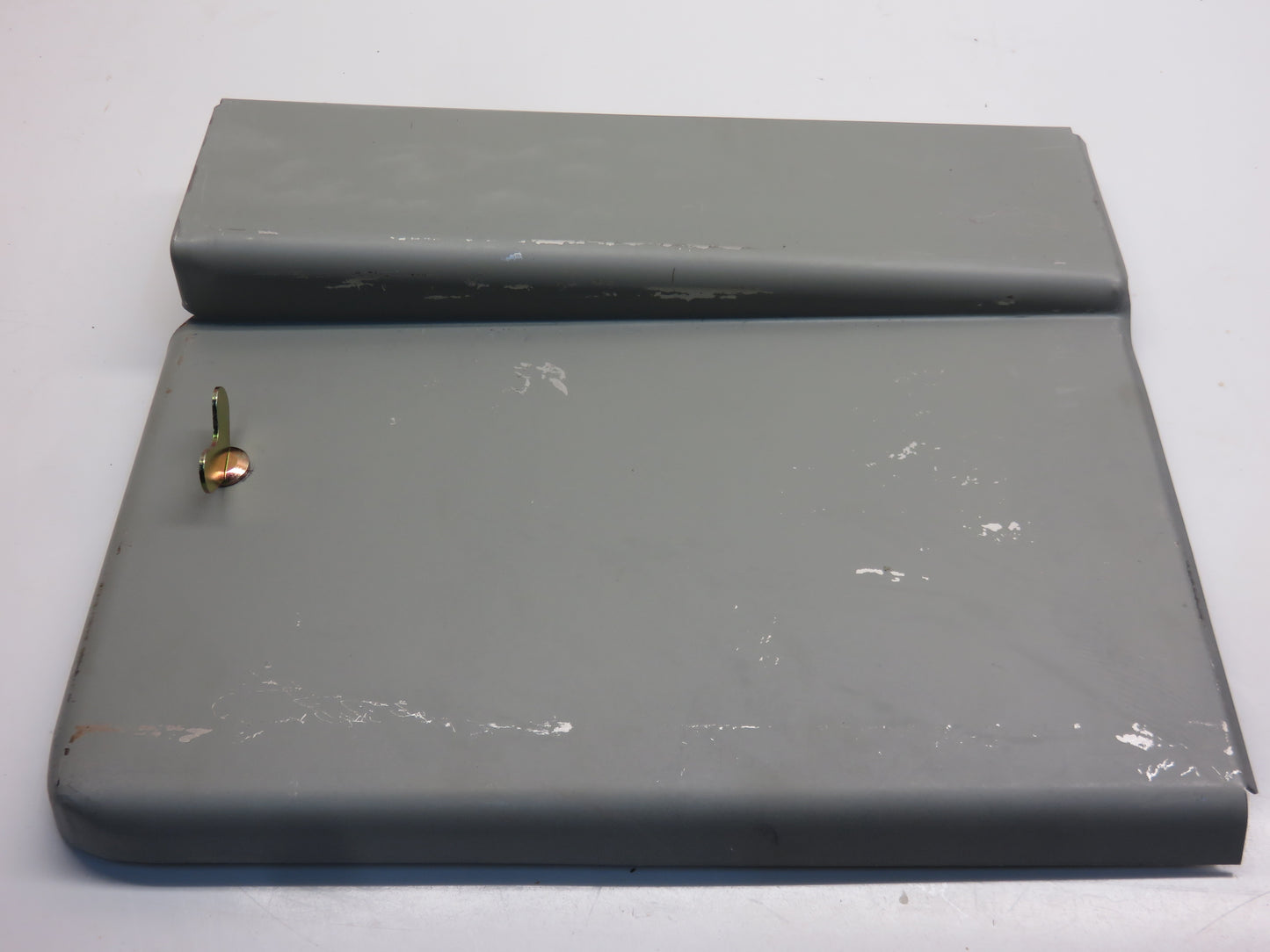 AM1809T John Deere Left Side Battery Box Cover For 40, 320, 420