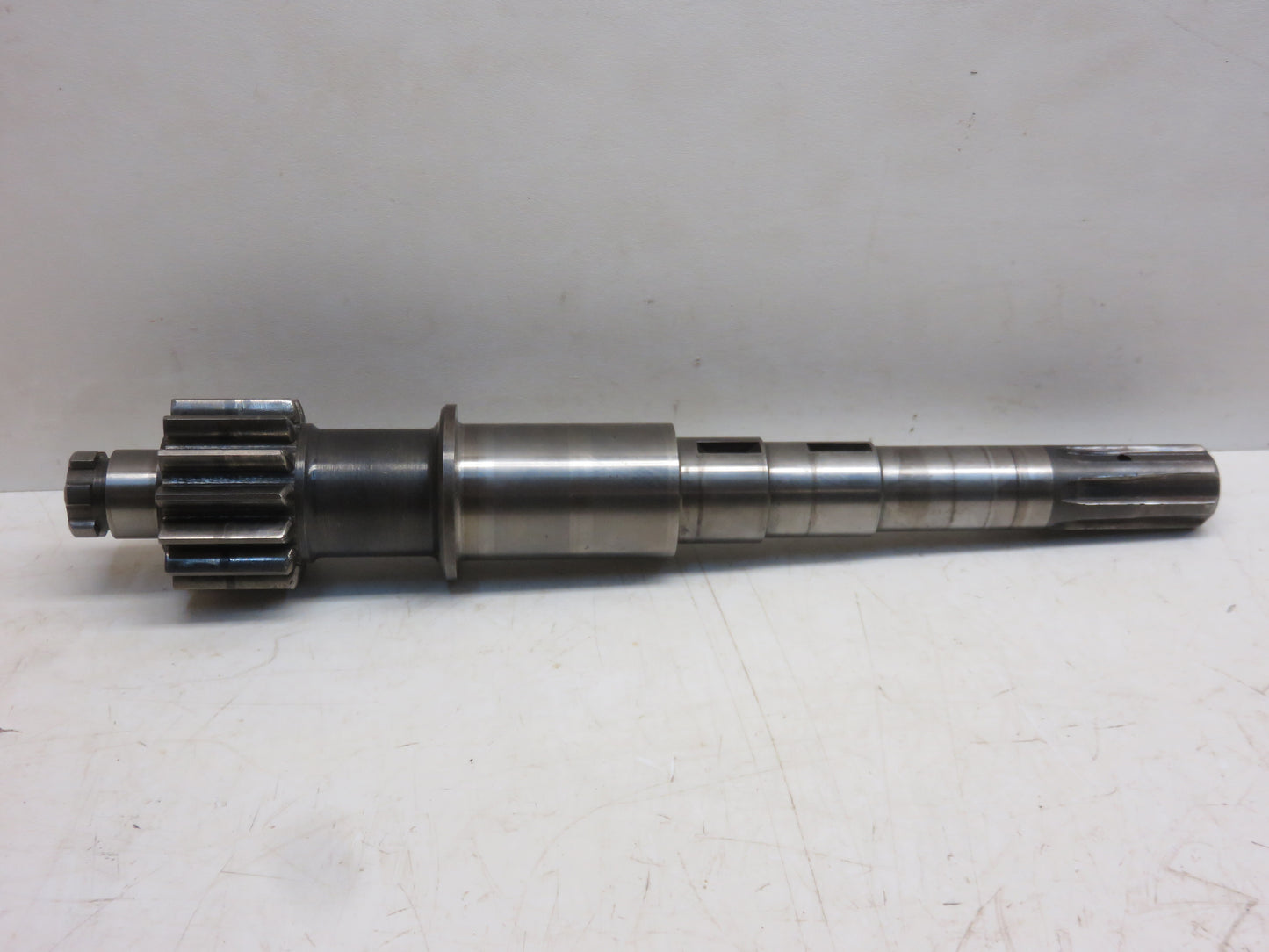 M139T, AM652T John Deere Transmission Input Shaft For M, MI, MT, 320, 330