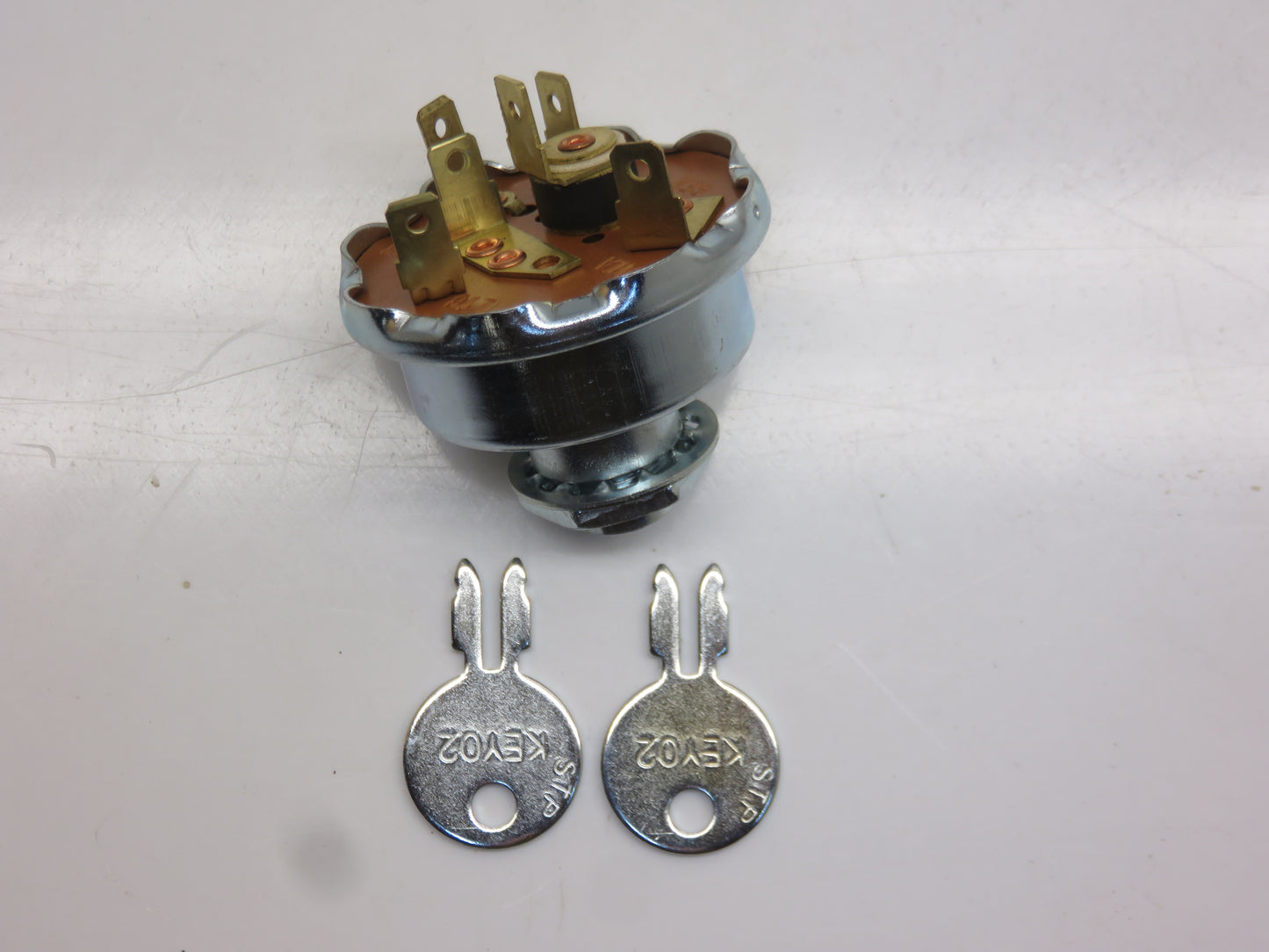 AR26557 John Deere Ignition Switch With Key For 3010, 4010, 5010, 3020, 4020