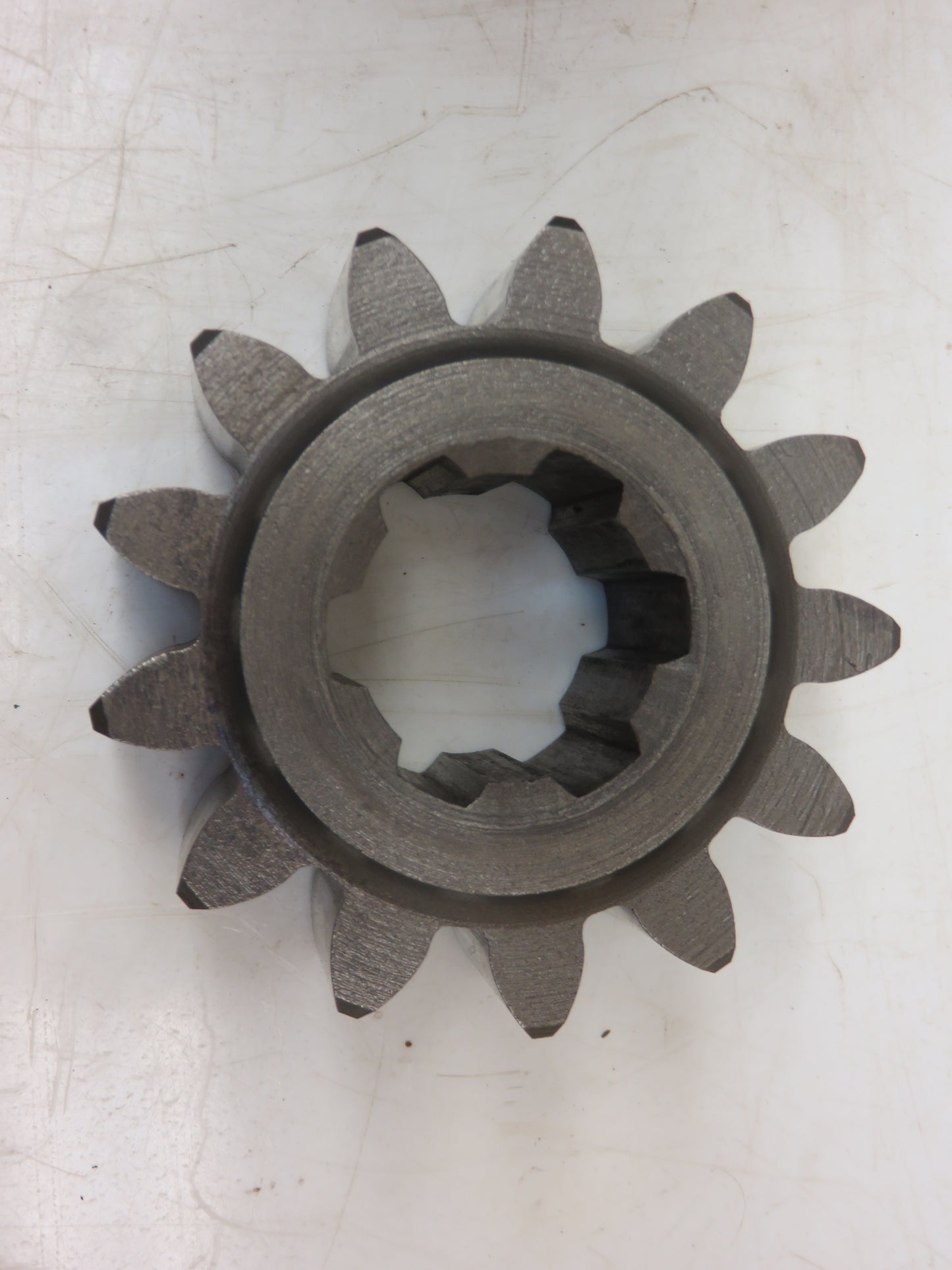 M1483T John Deere Final Drive Shaft Pinion For M, MT, 40, 420