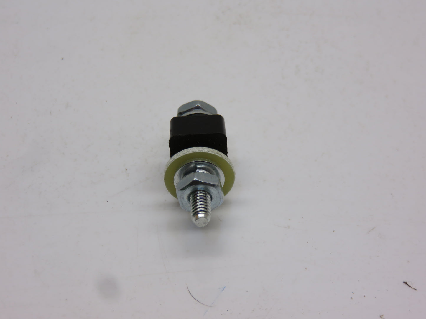 1878405 John Deere Terminal Insulator For Delco Distributor On M, 40, 320, 330