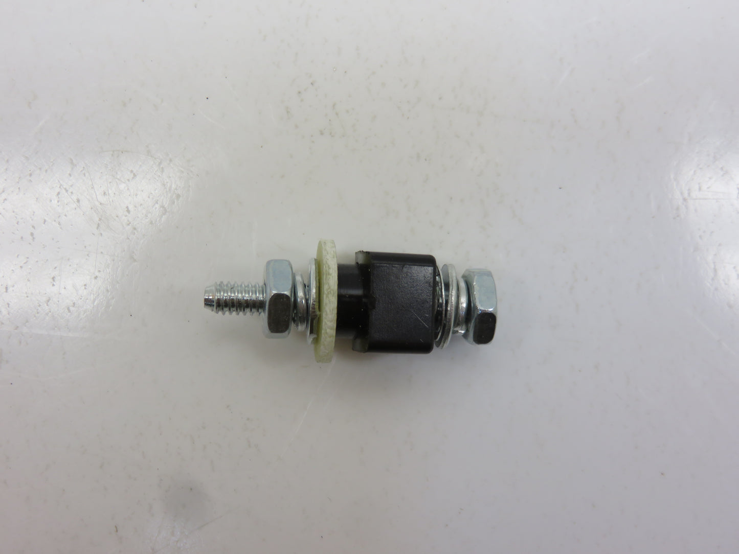 1878405 John Deere Terminal Insulator For Delco Distributor On M, 40, 320, 330
