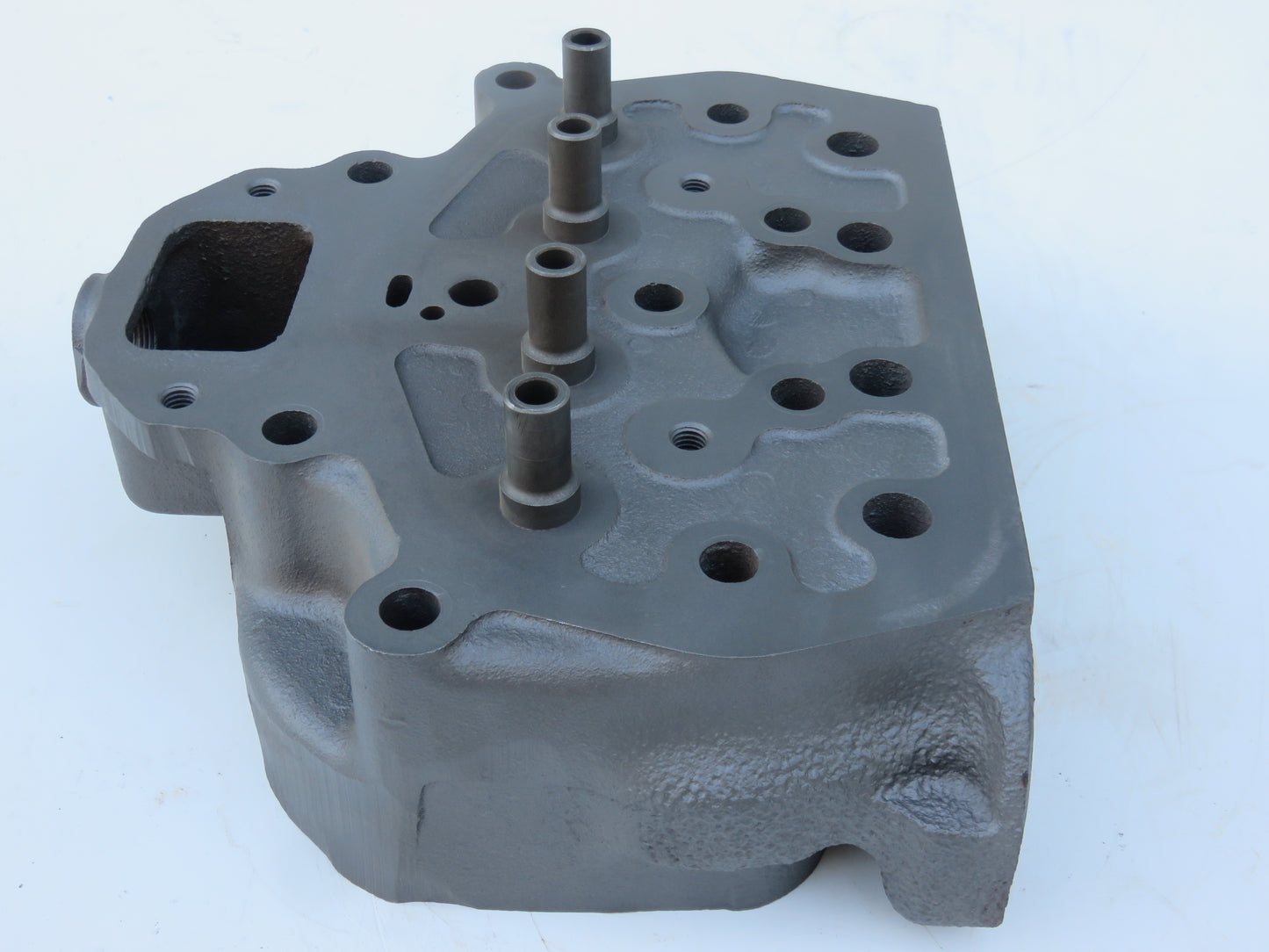B3204R, AB4634R John Deere Cylinder Head For 50