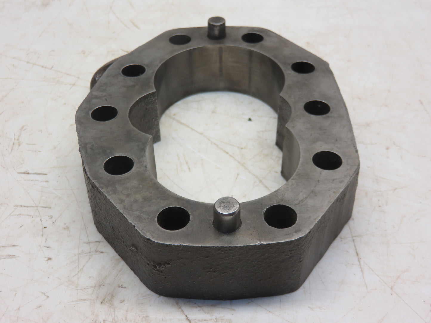 AR925R, R742R John Deere Power Trol Pump Body For R