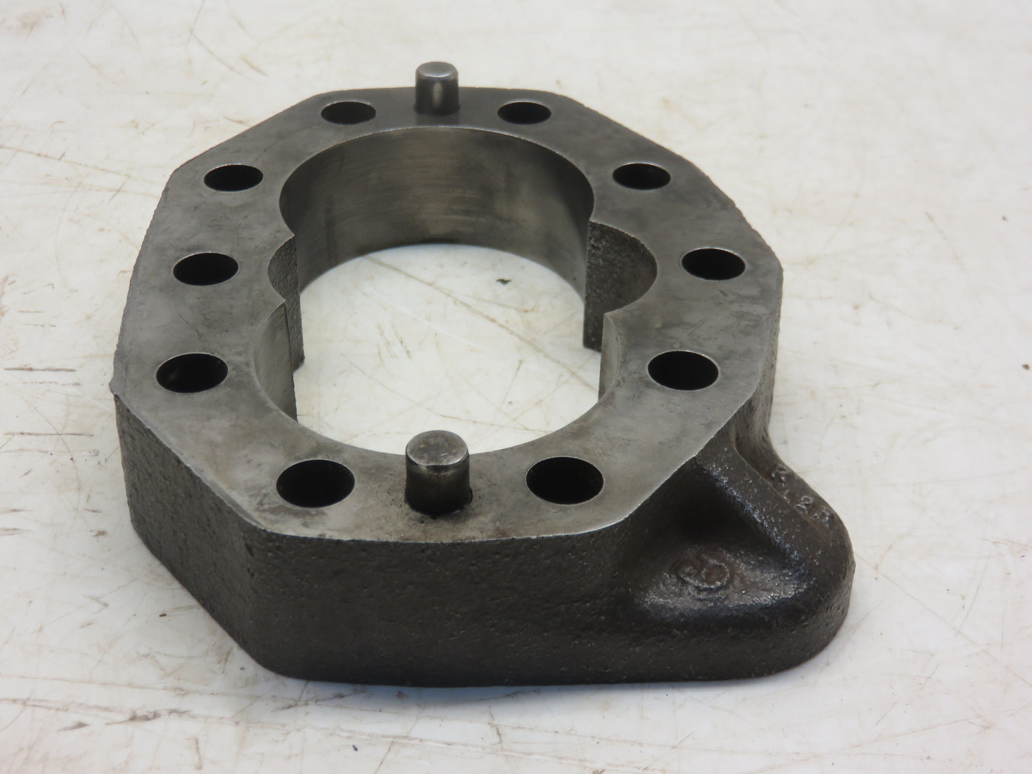 AR925R, R742R John Deere Power Trol Pump Body For R