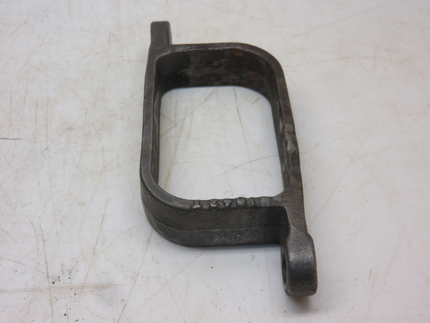 M1842T, AM643T John Deere Clutch Throw Out Bearing Yoke For M, 40, 320, 420, 330