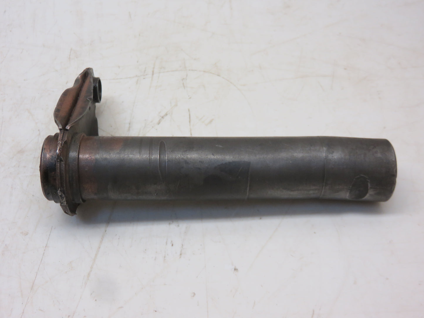 AM322T, AM686T John Deere Clutch Control Shaft For M, 40, 320, 420, 330, 430, 435