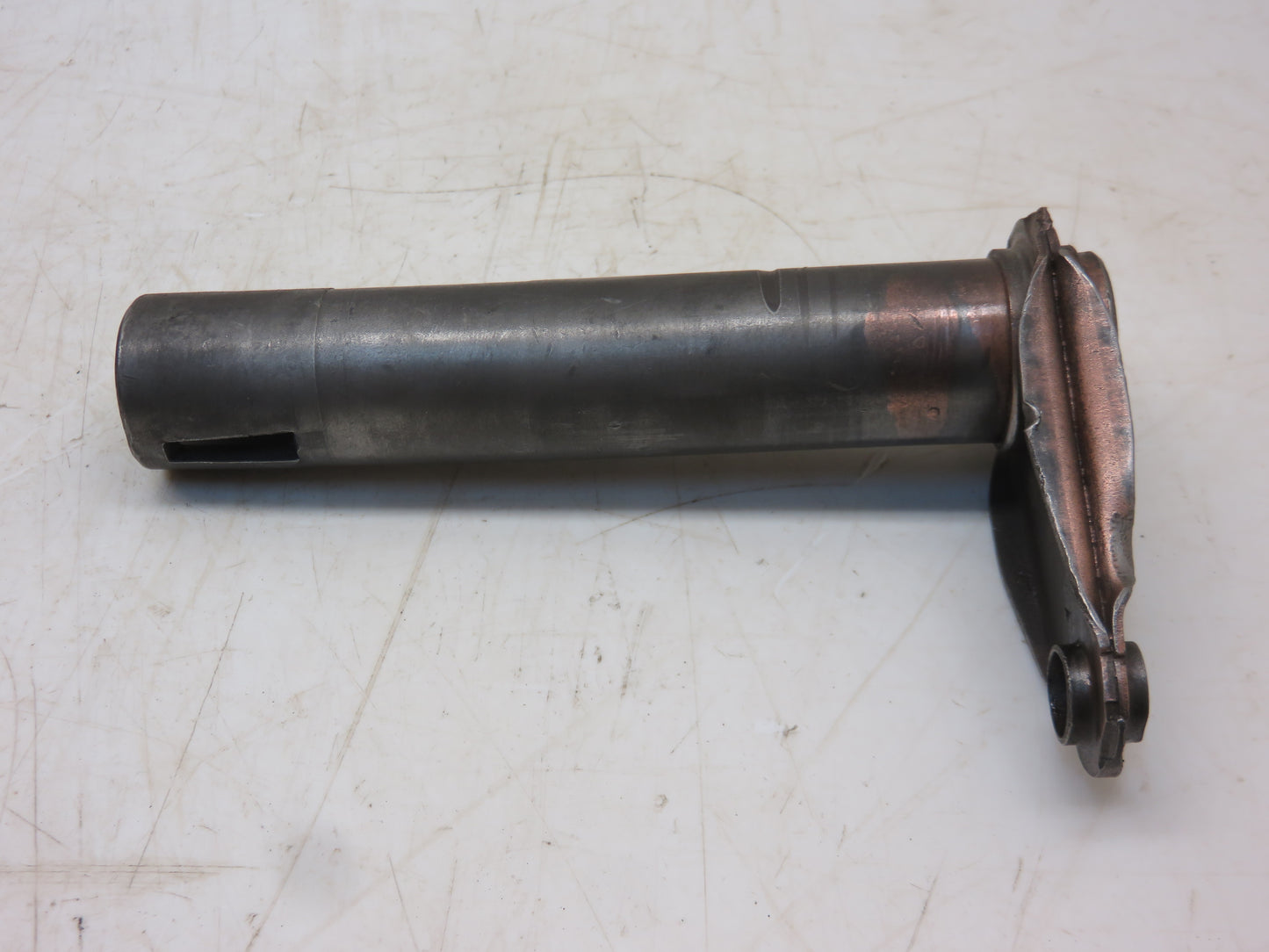 AM322T, AM686T John Deere Clutch Control Shaft For M, 40, 320, 420, 330, 430, 435