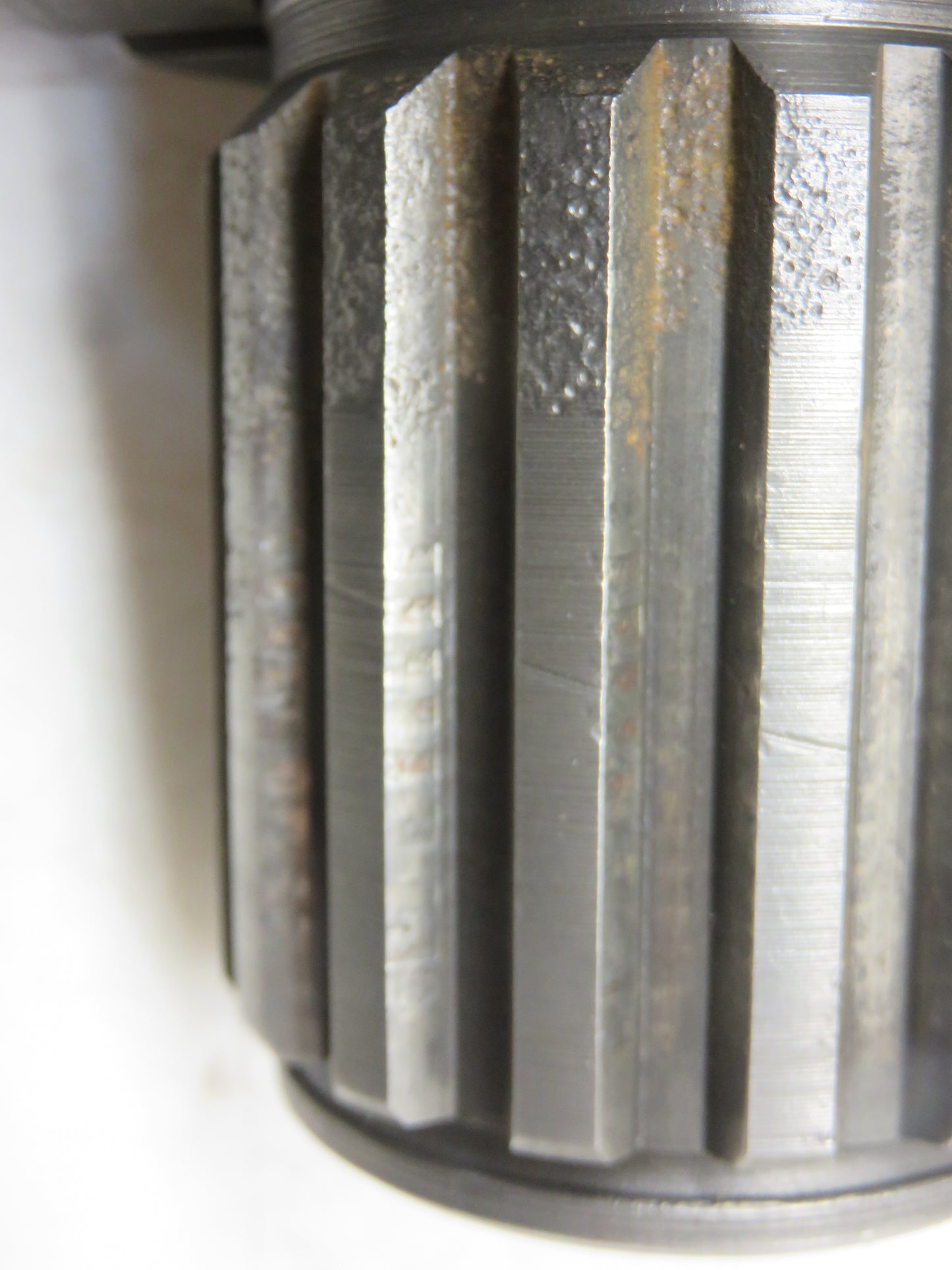 AR933R, R711R John Deere PTO Clutch Cam And Hub For R