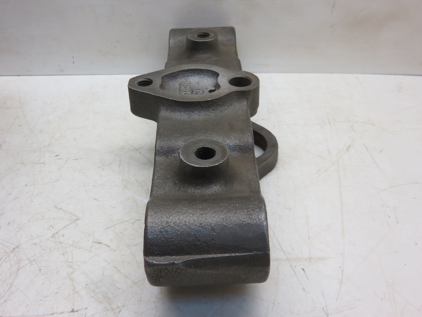 A1143R John Deere Cam Follower Guide For A, AR, AO