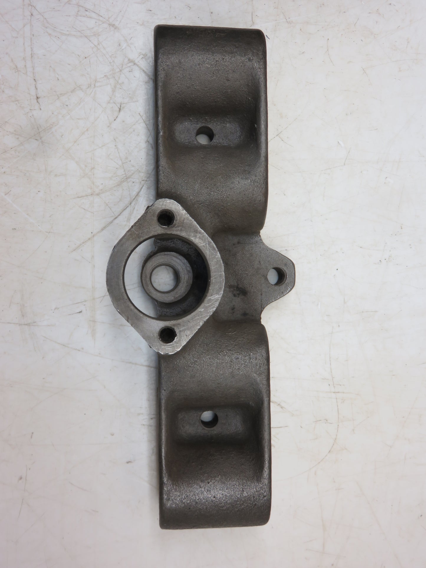 A1143R John Deere Cam Follower Guide For A, AR, AO