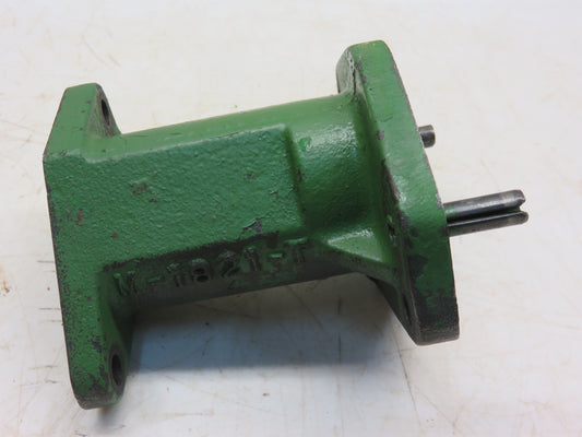 M1821T John Deere Quadrant Spacer For 40, 420, 430, 435, 1010