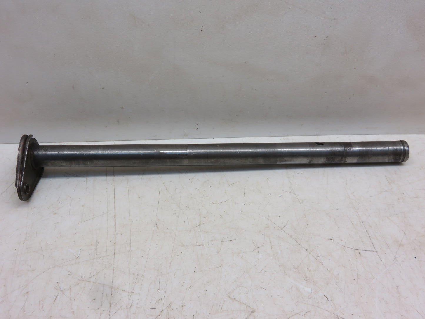 AM317T John Deere Brake Pedal Shaft For M, MI