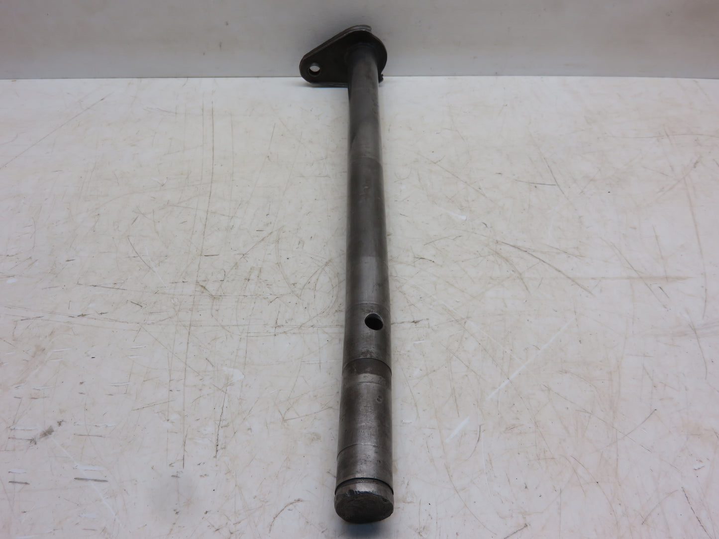AM317T John Deere Brake Pedal Shaft For M, MI