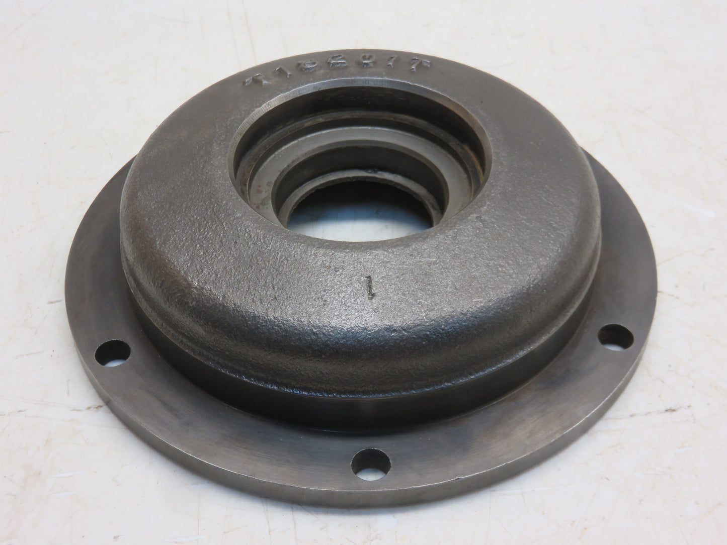 T18201 John Deere Differential Bearing Quill For 1010