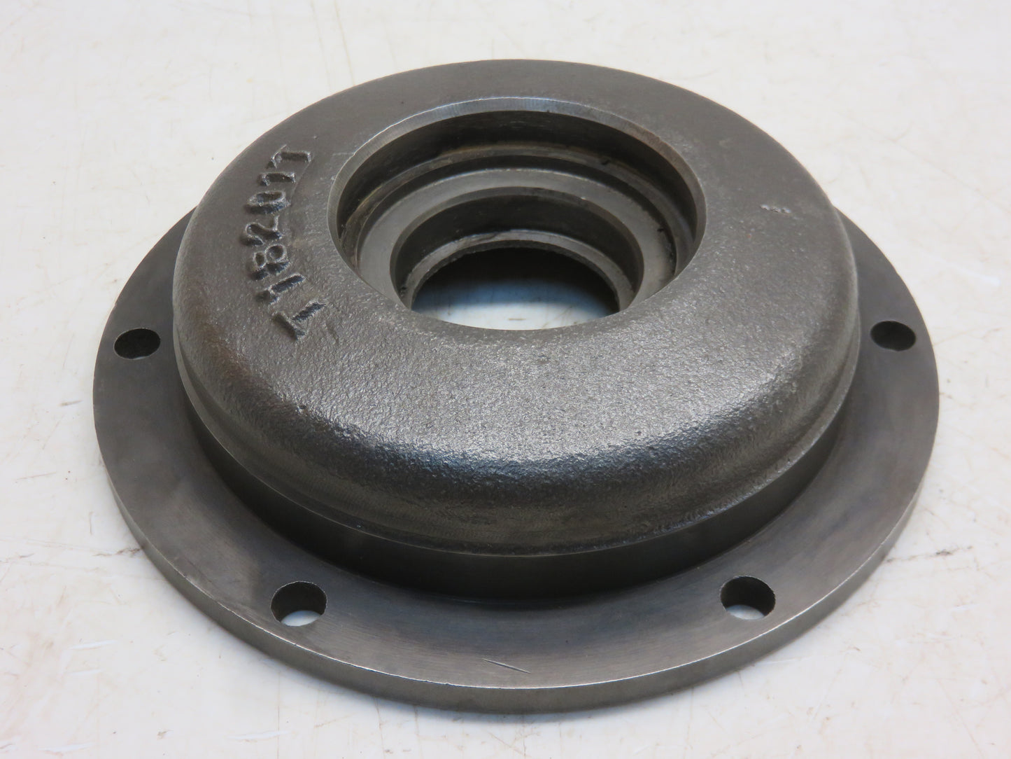 T18201 John Deere Differential Bearing Quill For 1010