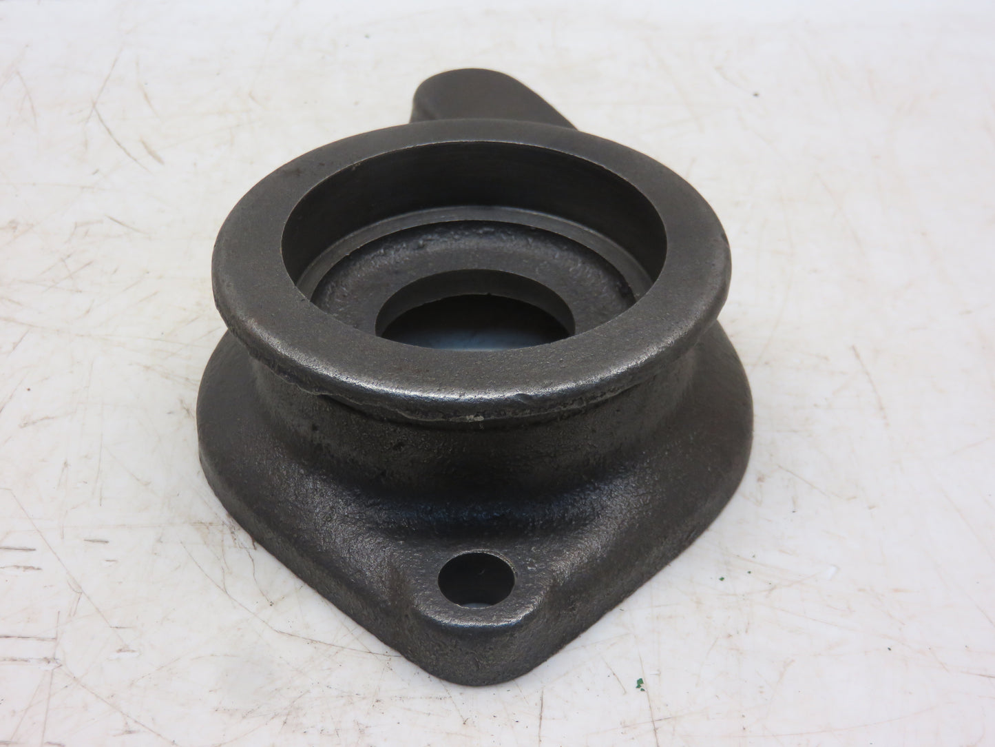 A548R John Deere Overdrive Gear And Shaft Bearing Cover For A, AR, AO