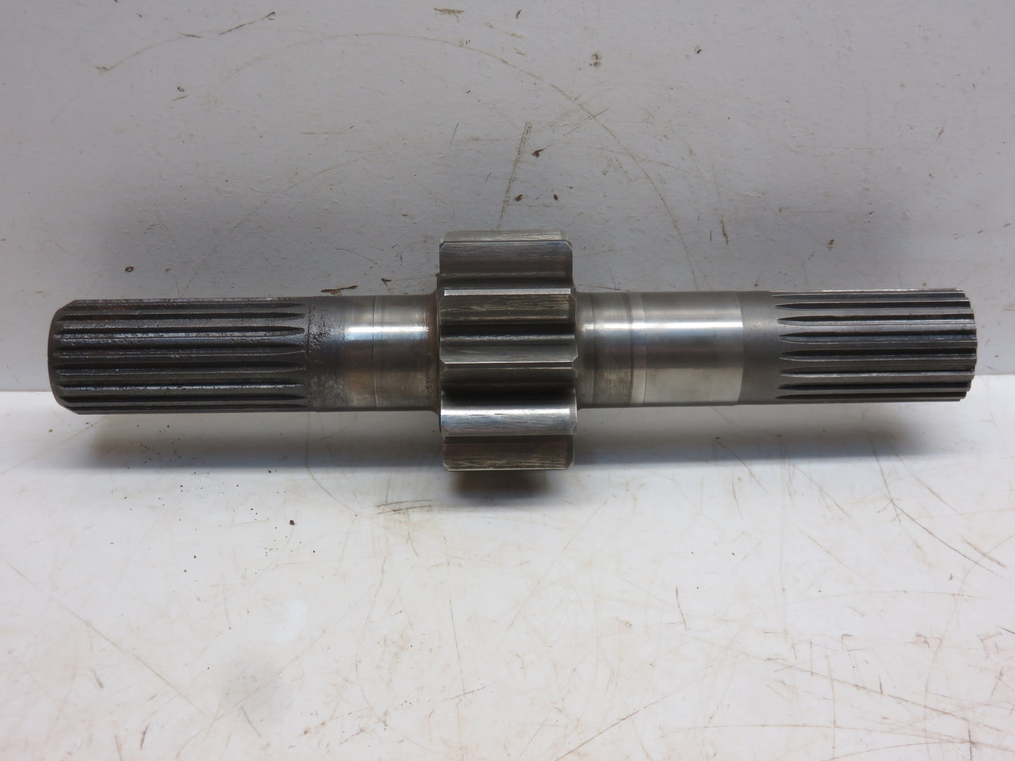 T17493 John Deere Final Drive Pinion Shaft For 1010