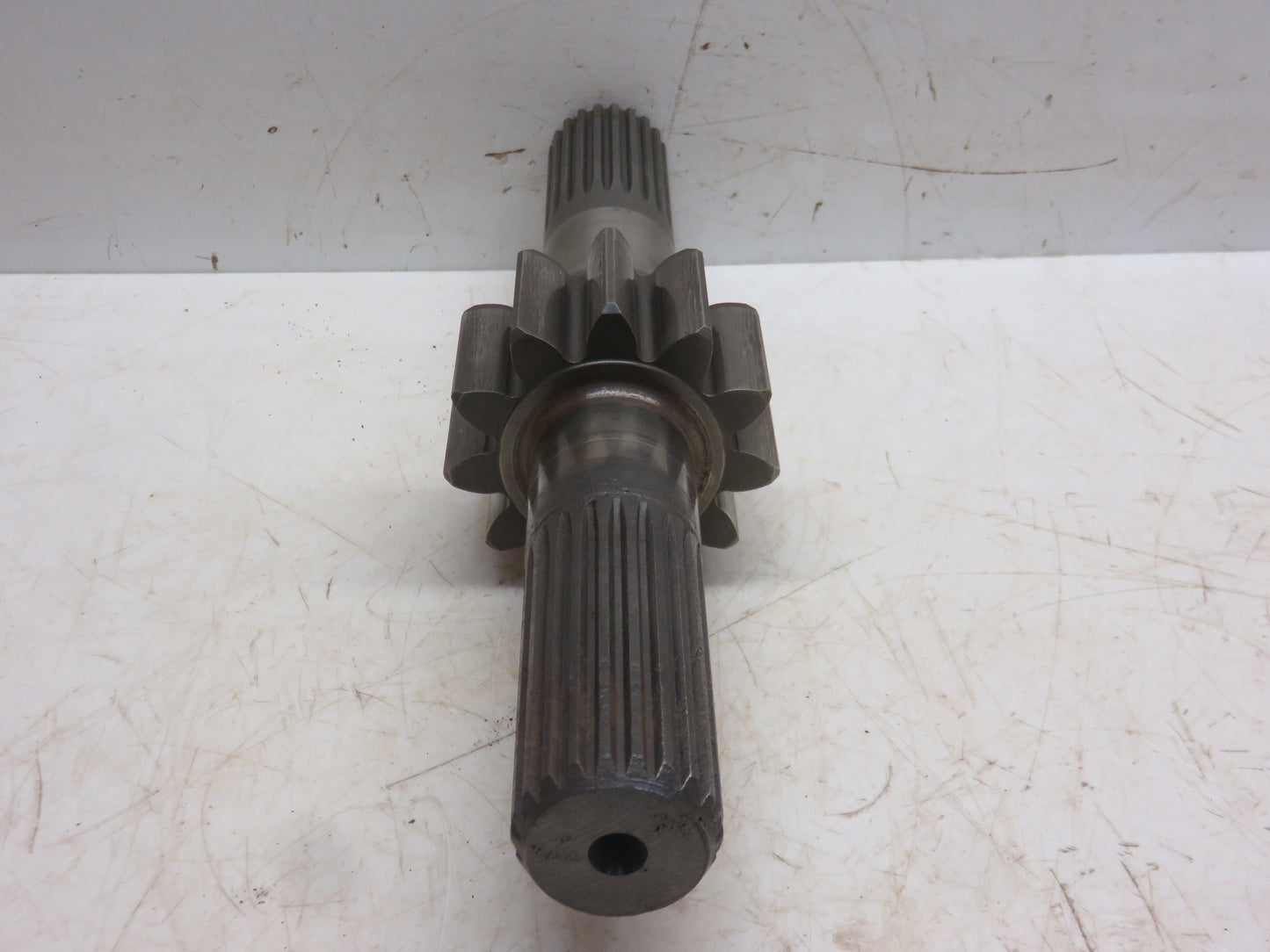 T17493 John Deere Final Drive Pinion Shaft For 1010