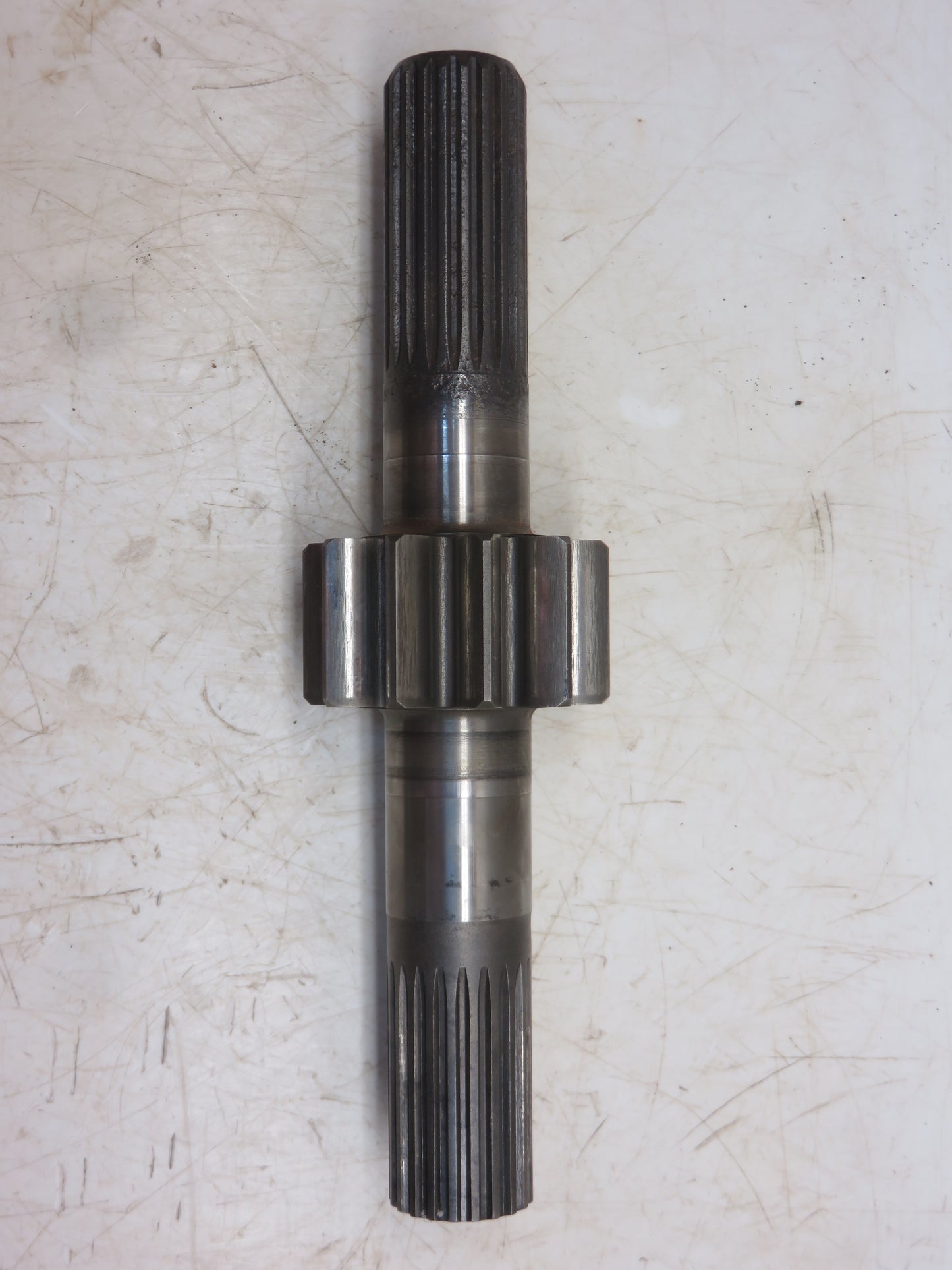T17493 John Deere Final Drive Pinion Shaft For 1010