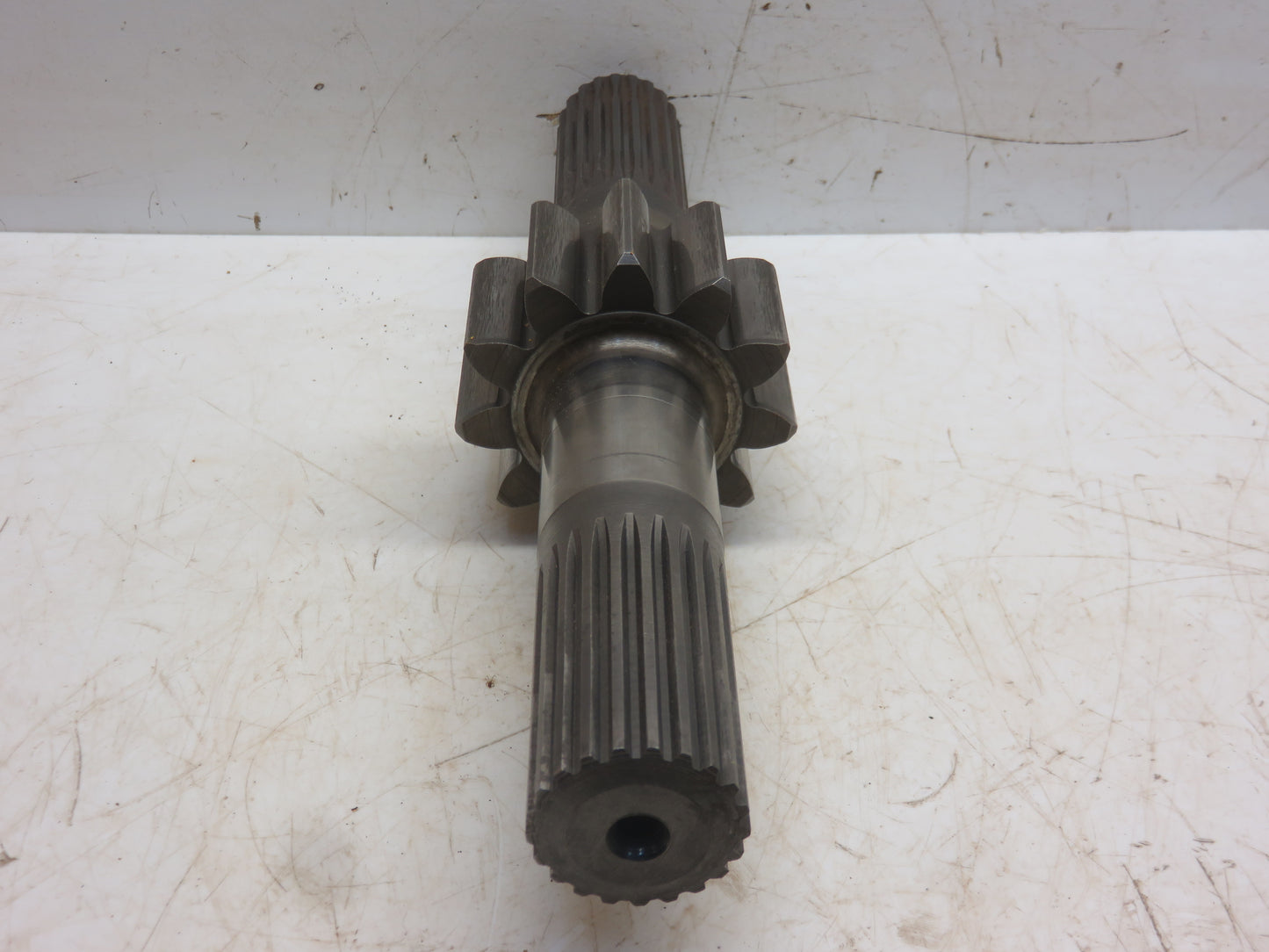 T17493 John Deere Final Drive Pinion Shaft For 1010