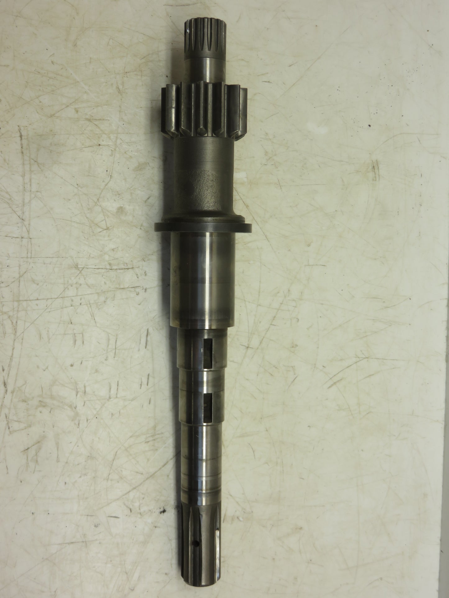 M2342T John Deere Transmission Input Shaft For 40, 420