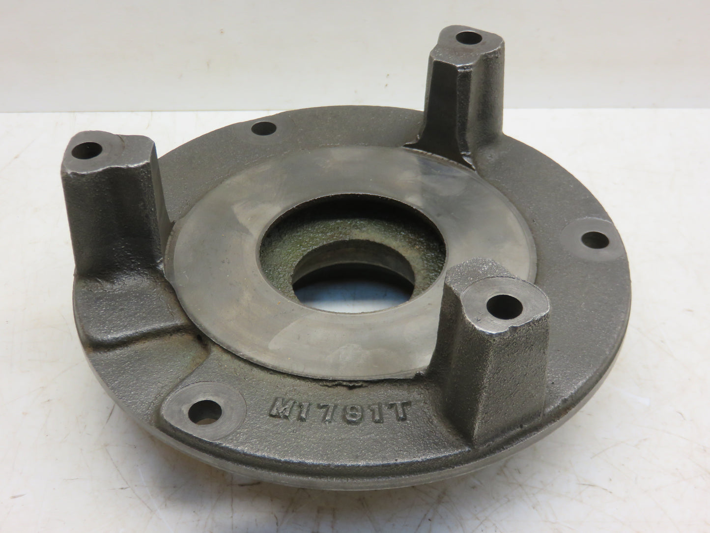 M1791T John Deere Differential Bearing Quill For 40, 320, 420, 330, 430, 1010