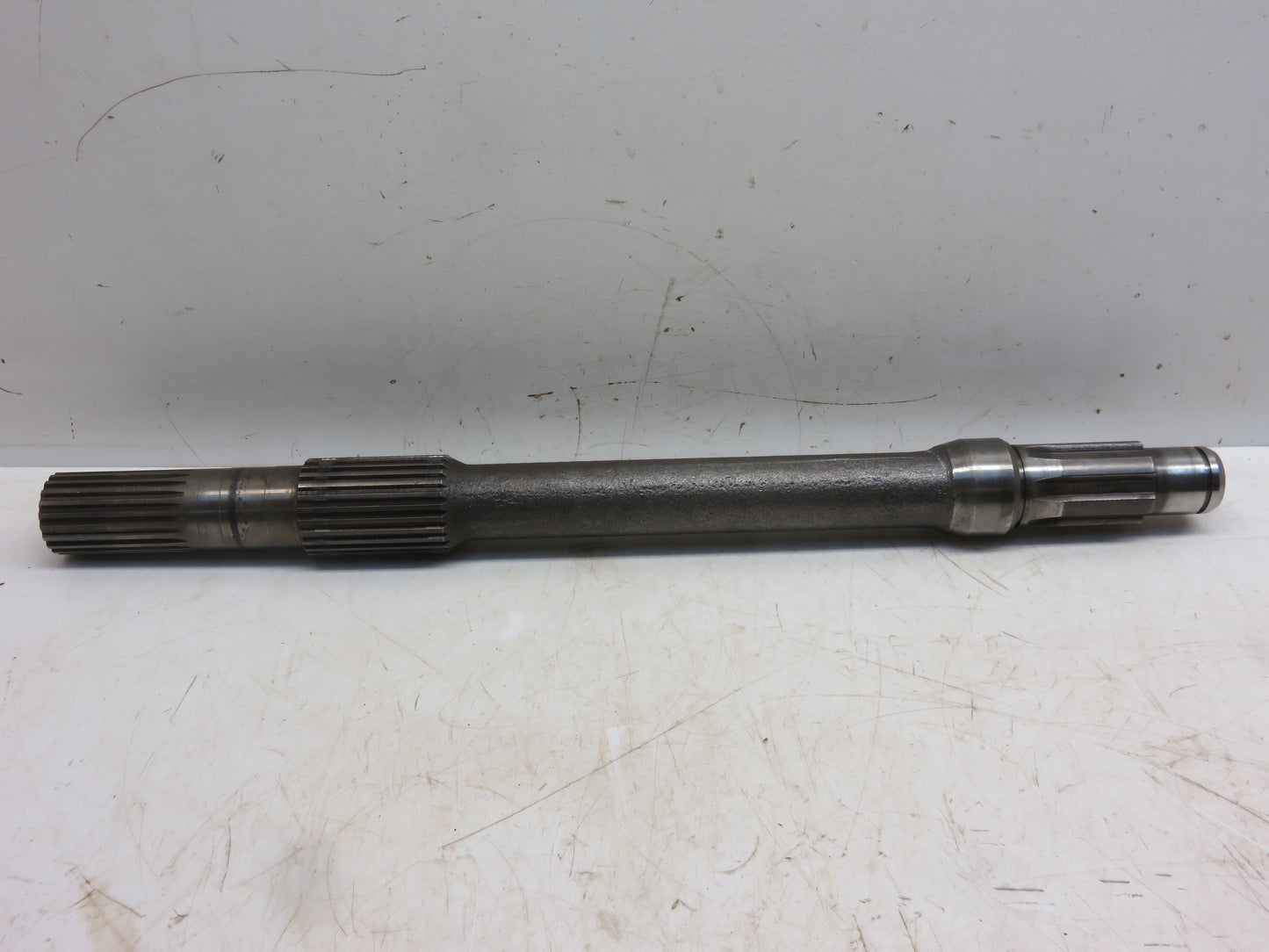 M1712T John Deere Final Drive Shaft For 40, 320, 420, 330, 430, 1010