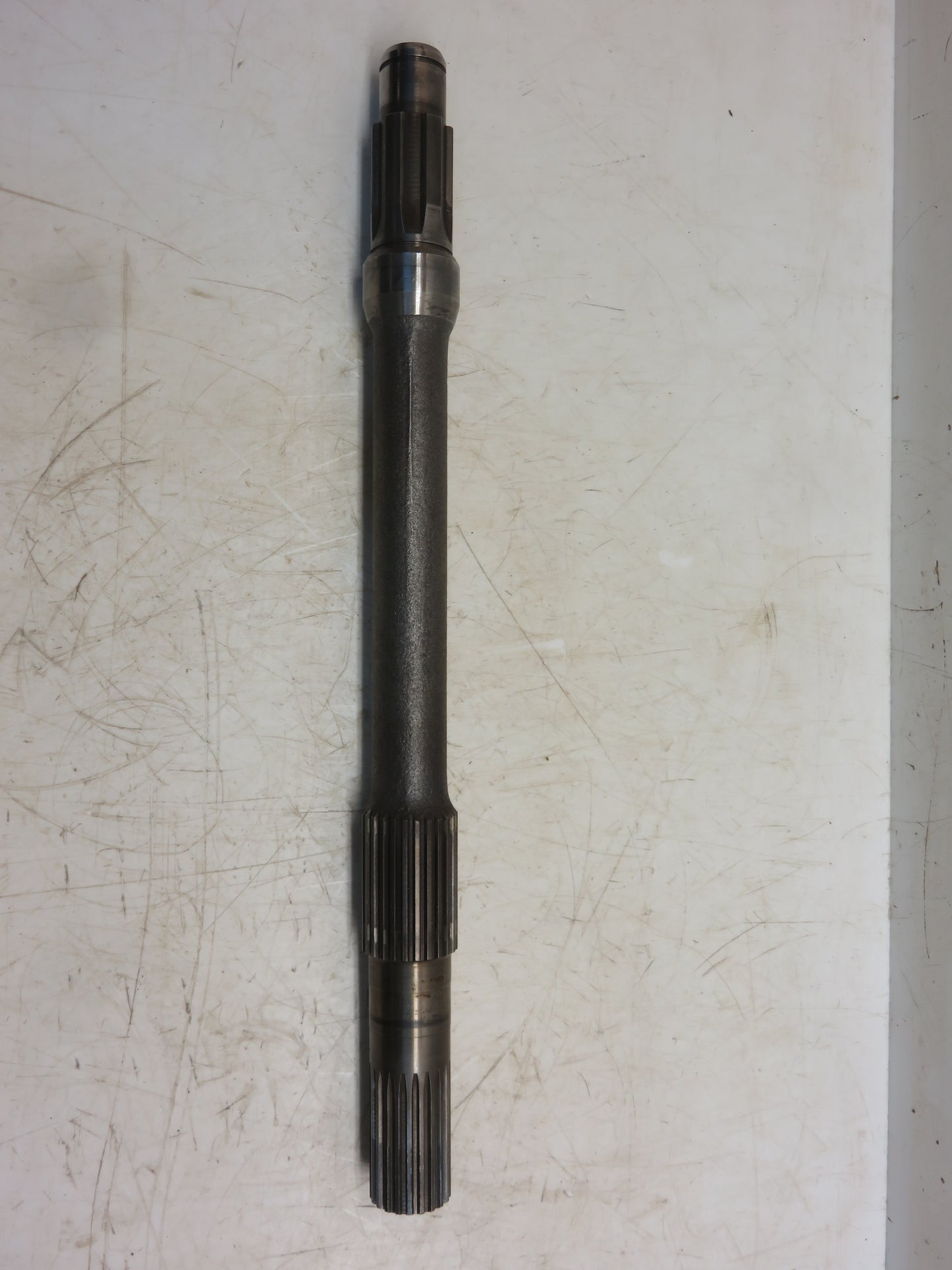 M1712T John Deere Final Drive Shaft For 40, 320, 420, 330, 430, 1010