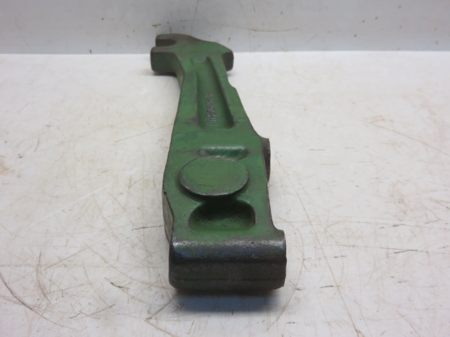 R20415R, R20414R John Deere Left Hand Cylinder Hanger For 520, 620, 720, 530, 630, 730